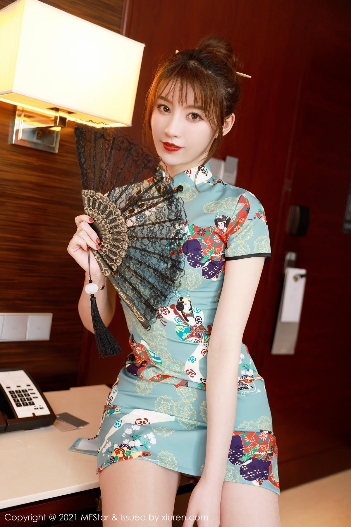 yoo优优 Sanya Travel Photoshoot Private Collection Ancient Charm Qipao with Sheer Pantyhose Ultimate Enchanting Photo Set 64P 4