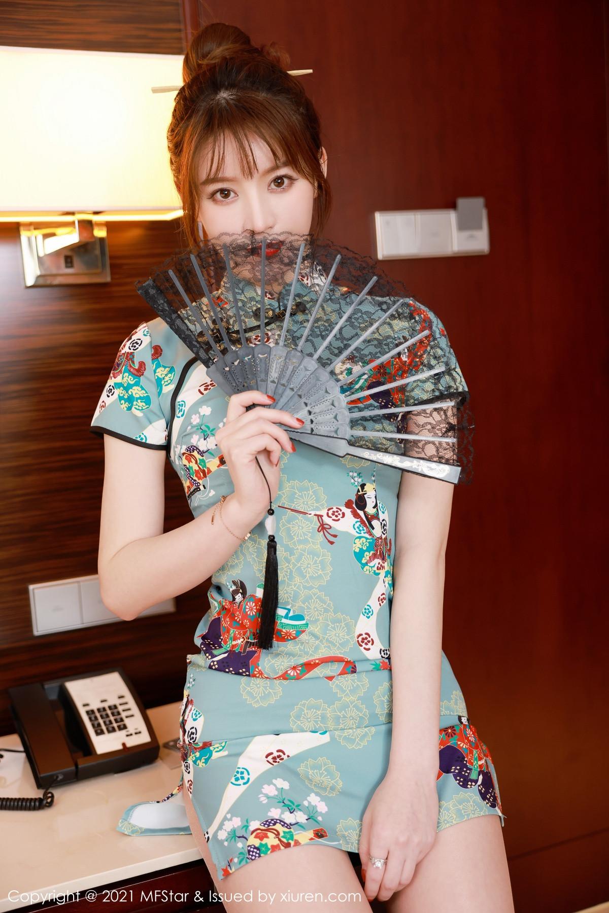 yoo优优 Sanya Travel Photoshoot Private Collection Ancient Charm Qipao with Sheer Pantyhose Ultimate Enchanting Photo Set 64P 8
