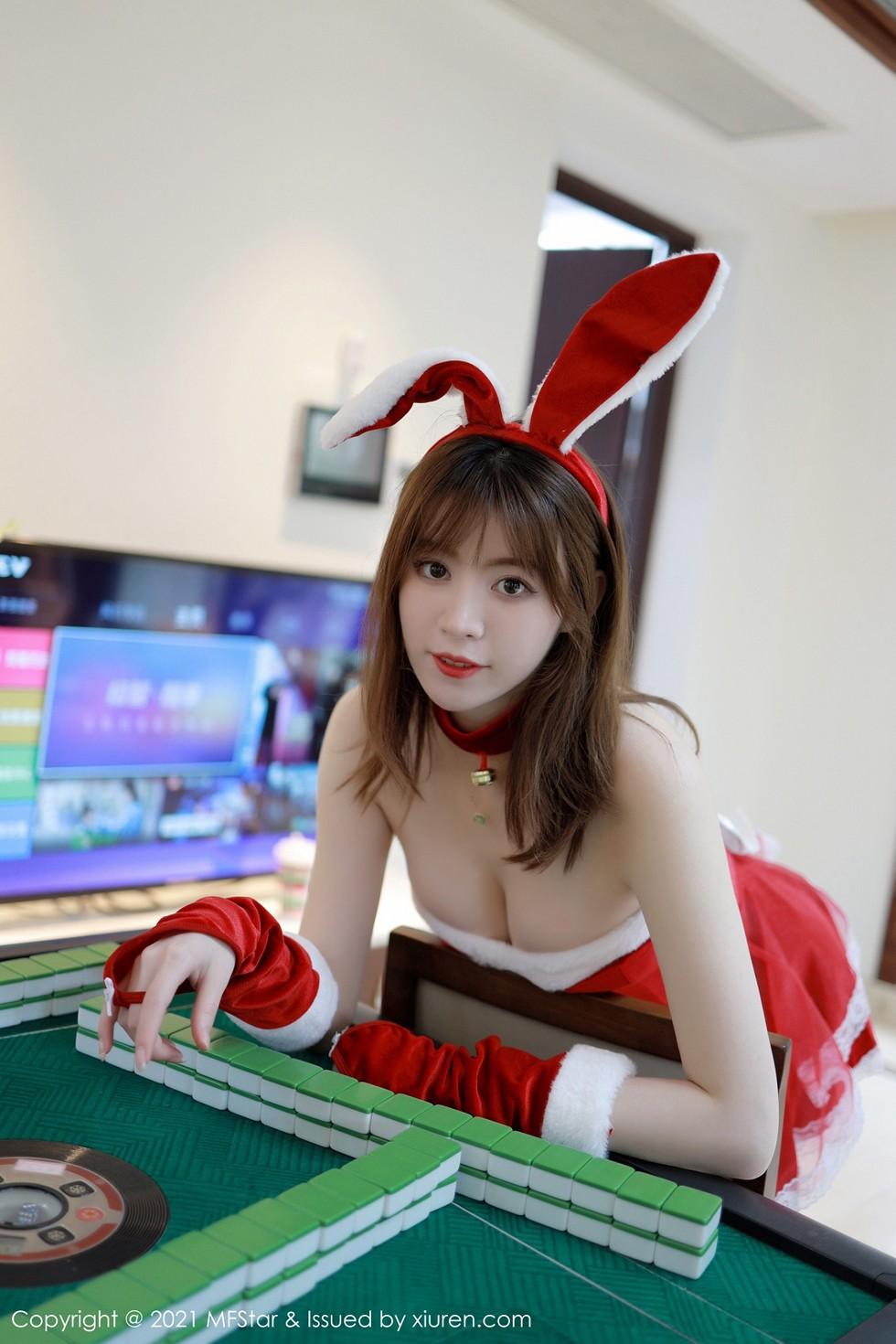 Yoo优优Sanya Travel Photoshoot Classic Bunny Girl Outfit Showcasing White Tender Perky Buttocks Exquisite Photo Set 40P ｜ 8 photos visible