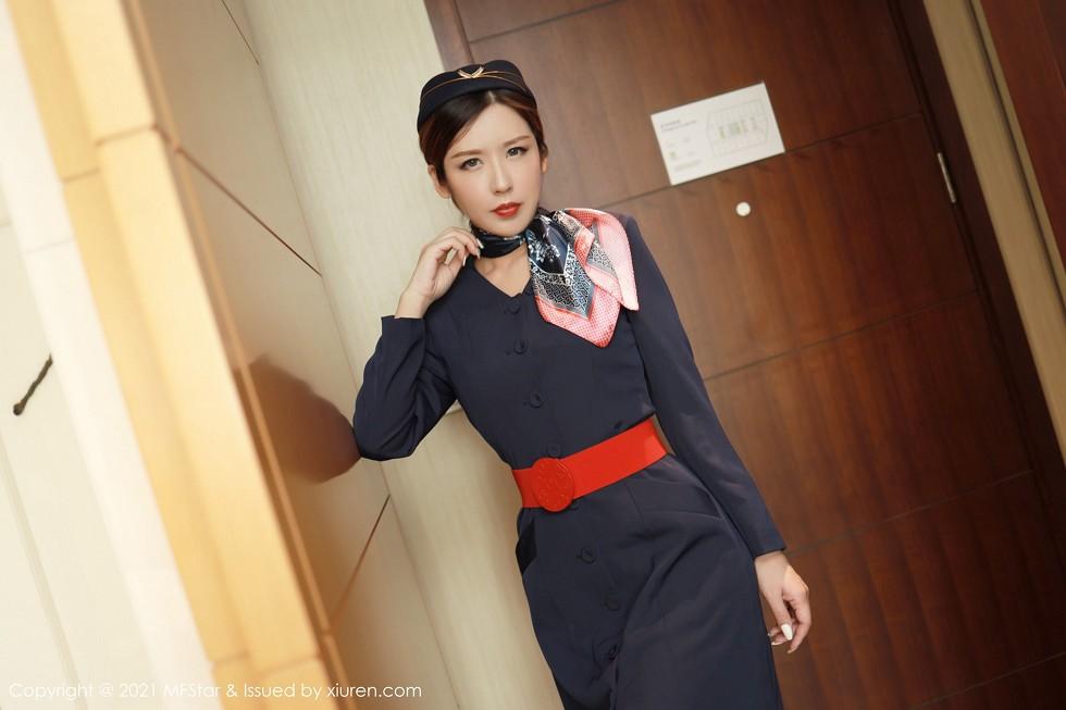 Isabelle Noble Flight Attendant Professional Uniform Theme Open-Crotch Black Silk Stockings Beautiful Photoshoot 36P 2