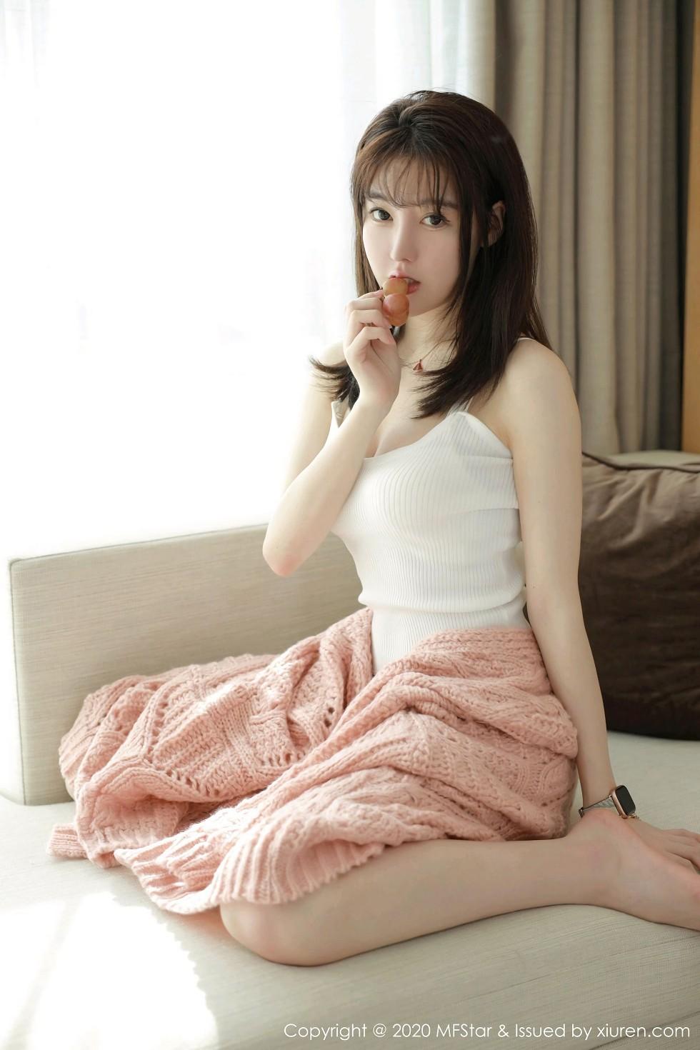 Fang Zixuan Pink Nurse Uniform Theme Bed Sheer Pantyhose Alluring Beautiful Photo Set 49P 8
