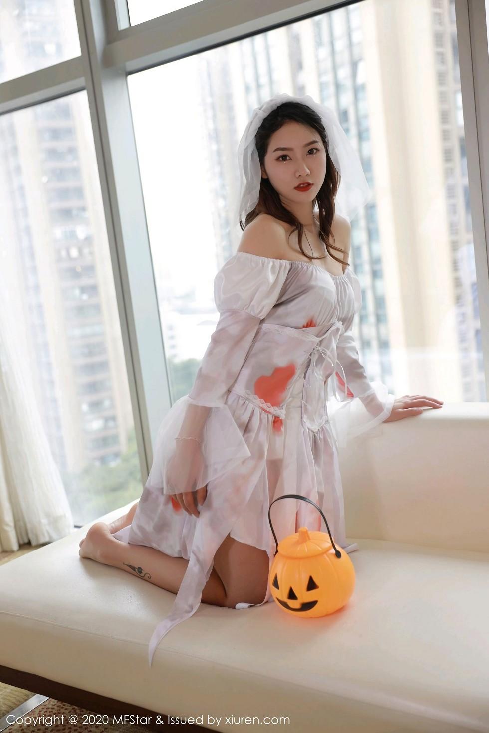 Zhang Xinxin Private Bathtub Sexy One-Piece Bikini Show Perfect Figure Absolutely Beautiful Photoshoot 61P 3