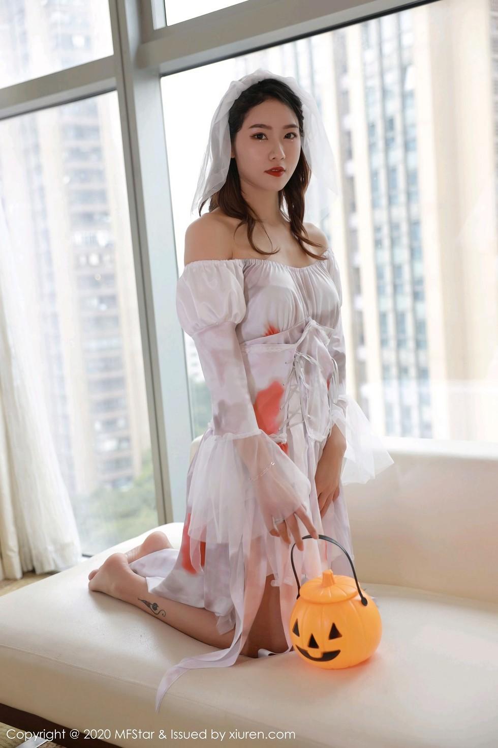 Zhang Xinxin Private Bathtub Sexy One-Piece Bikini Show Perfect Figure Absolutely Beautiful Photoshoot 61P 4