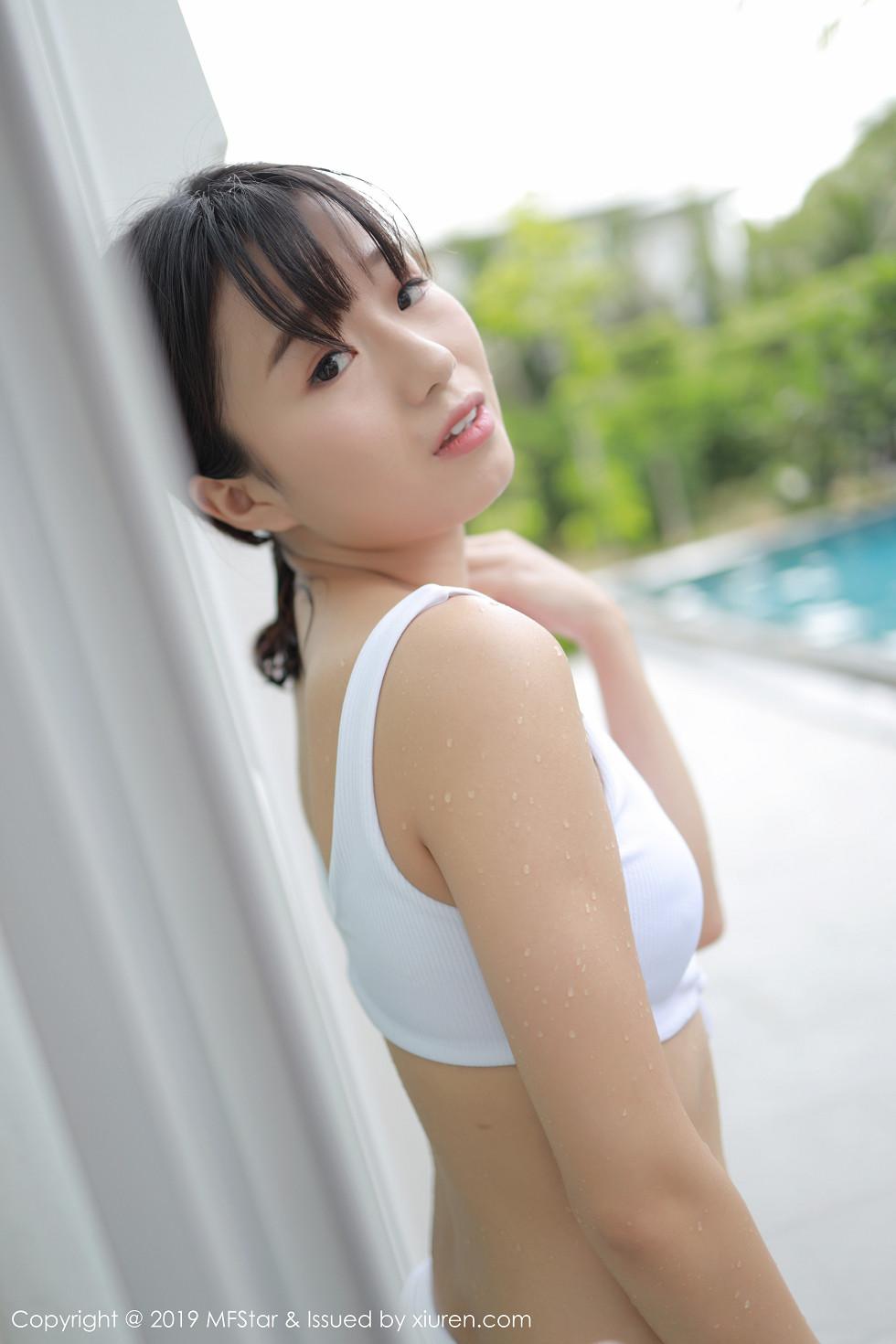 Kuraishi Yuka Outdoor Pool Sexy Bikini Show Perfect Figure Photos 65P 7