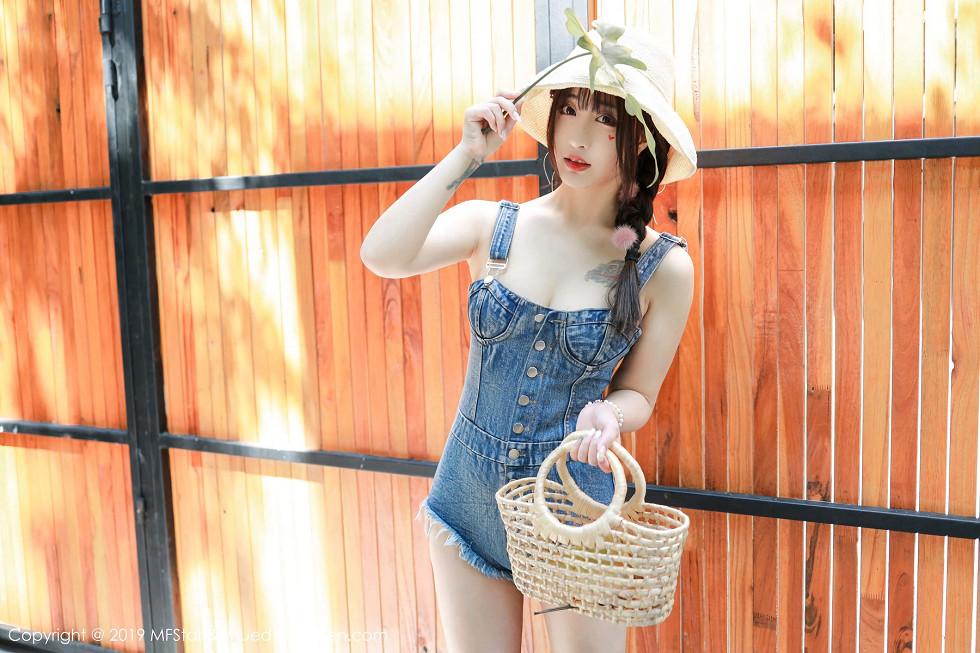 Betty Lin Zixin Japan travel photoshoot denim jumpsuit vacuum exposed magnificent breasts stunning photos 57P 6